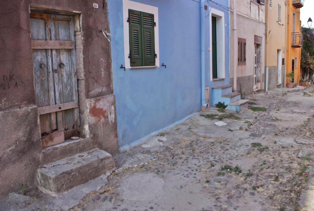 Bosa Guest House Екстериор снимка